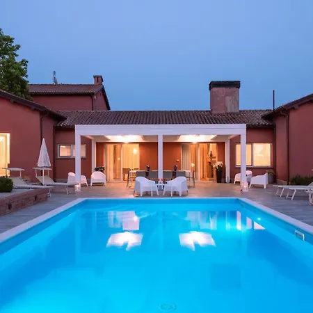 Villa Ninetta 10&1, Emma Giulianova