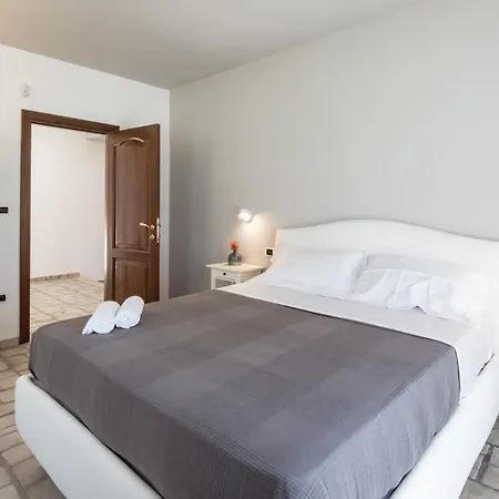 Ninetta 10&1, Emma Villa